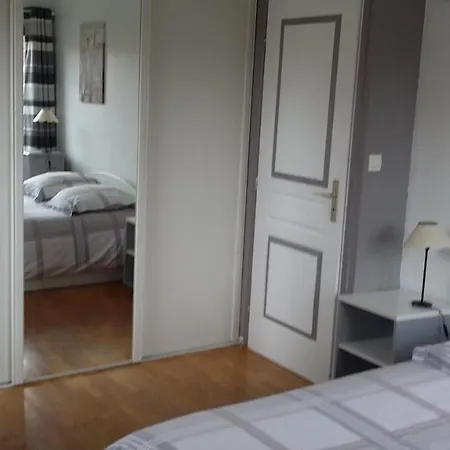 2 De 16m2 A 10kms De Lille Bed & Breakfast *